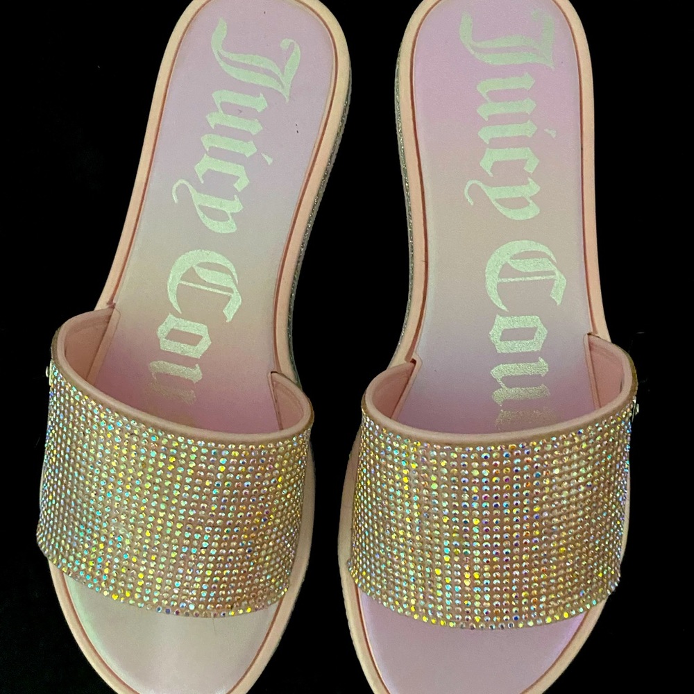 Pink rhinestone juicy couture sandals size 9